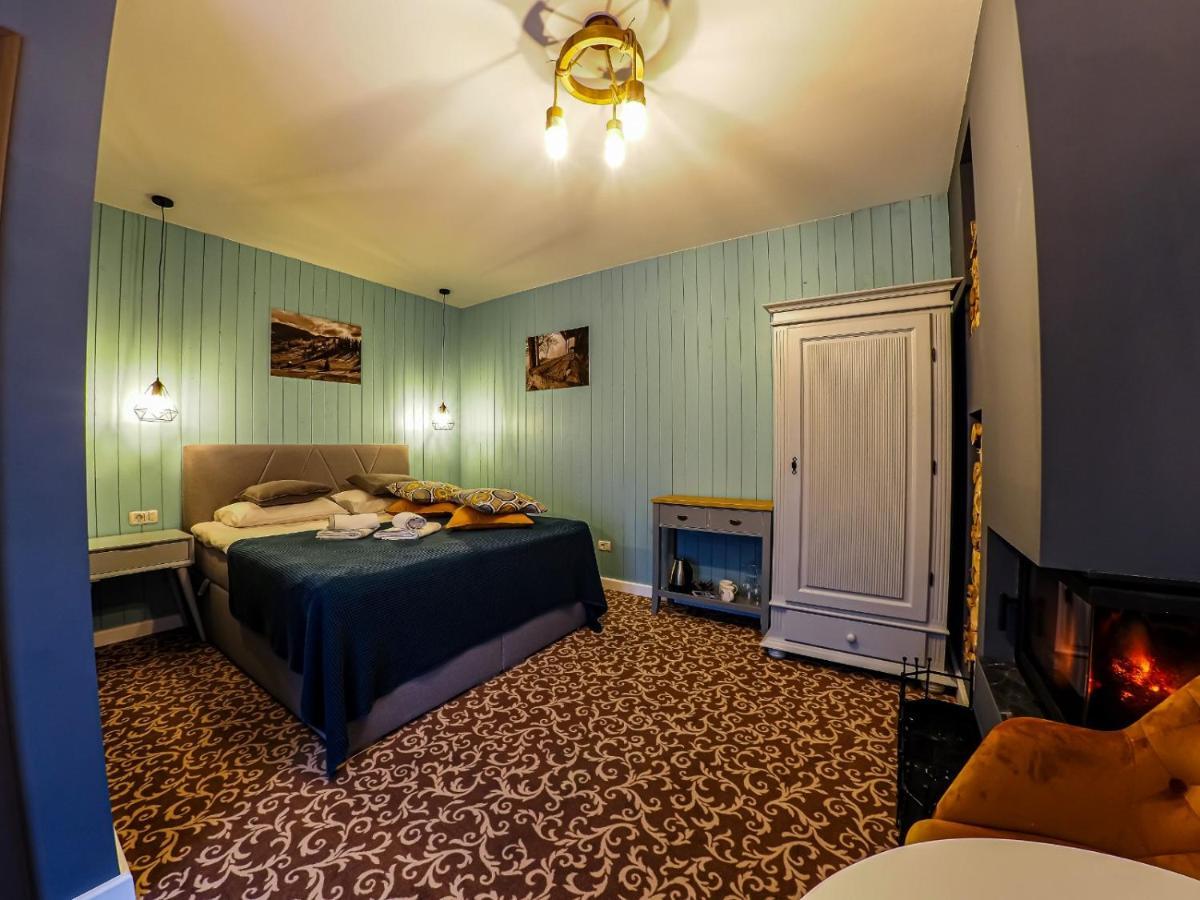 Residence Rooms Bucovina Campulung Moldovenesc Bagian luar foto
