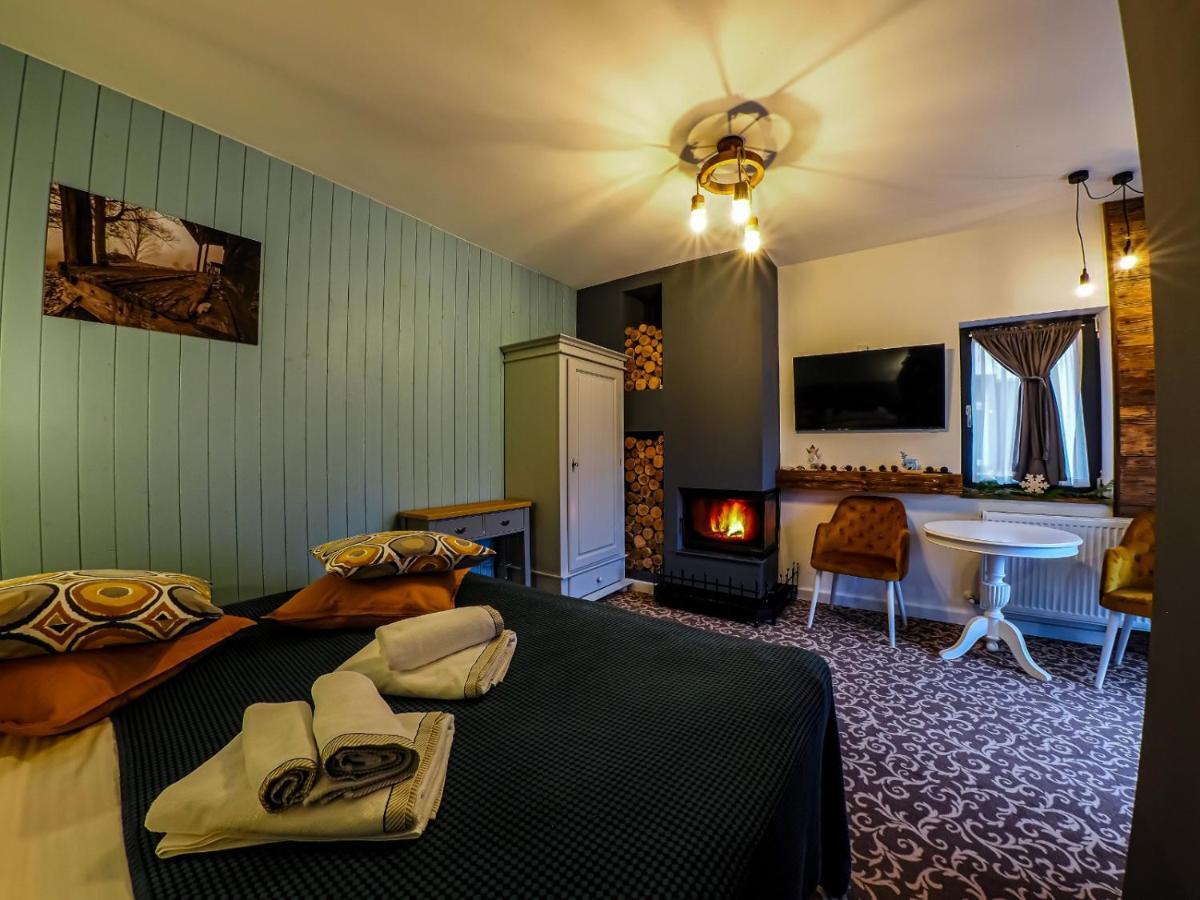 Residence Rooms Bucovina Campulung Moldovenesc Bagian luar foto