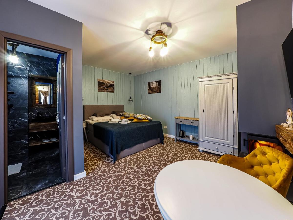 Residence Rooms Bucovina Campulung Moldovenesc Bagian luar foto