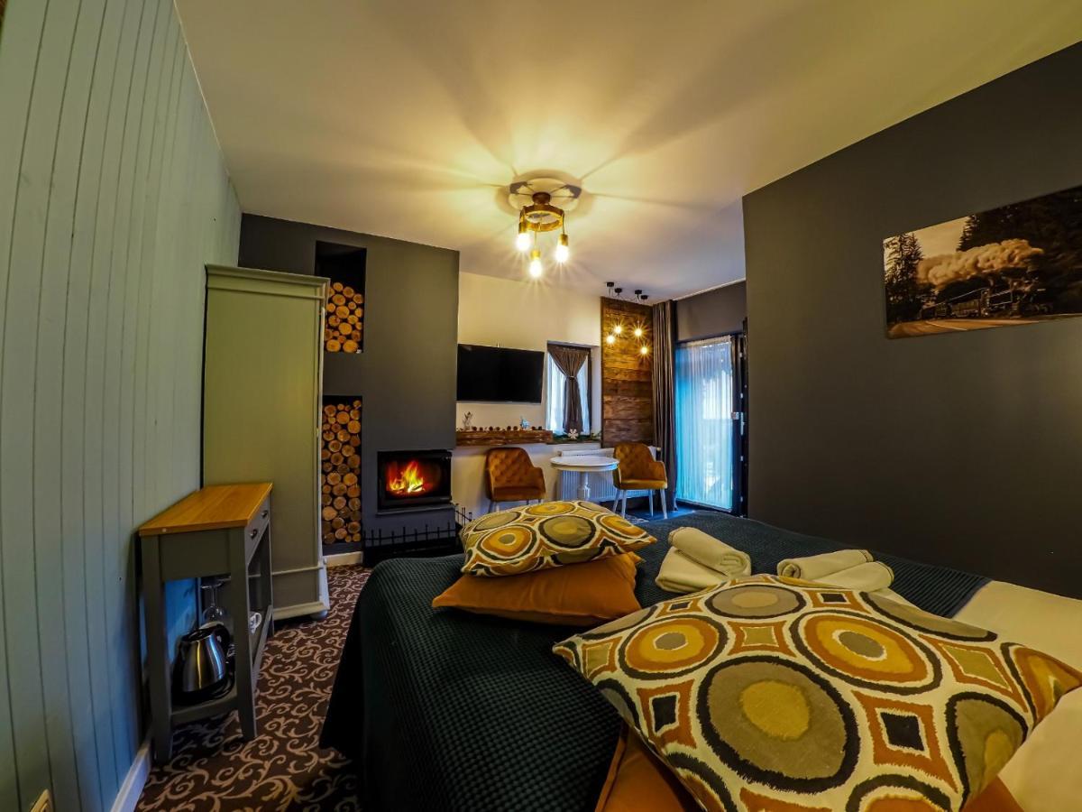 Residence Rooms Bucovina Campulung Moldovenesc Bagian luar foto