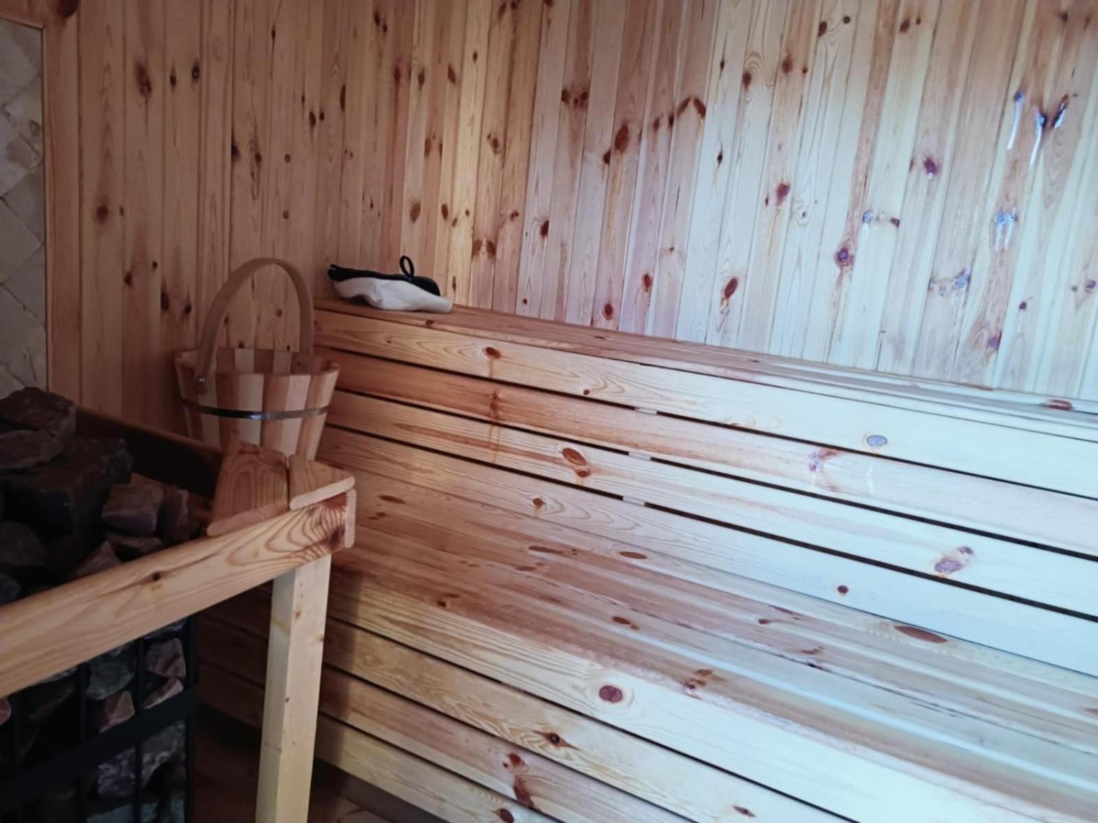 Residence Rooms Bucovina Campulung Moldovenesc Bagian luar foto