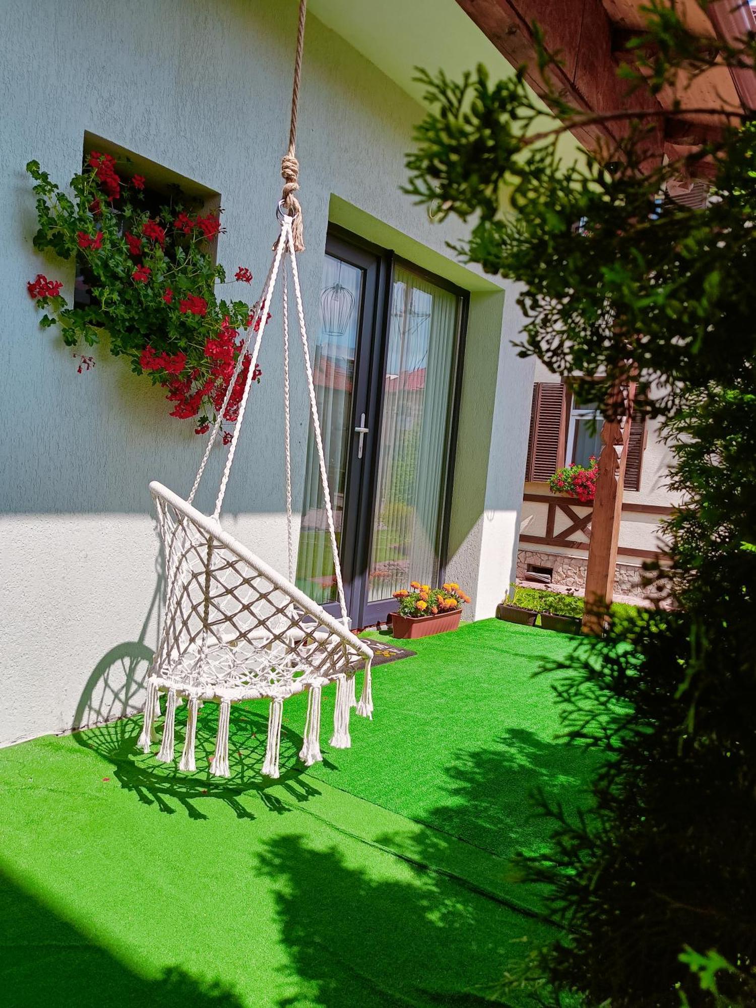 Residence Rooms Bucovina Campulung Moldovenesc Bagian luar foto