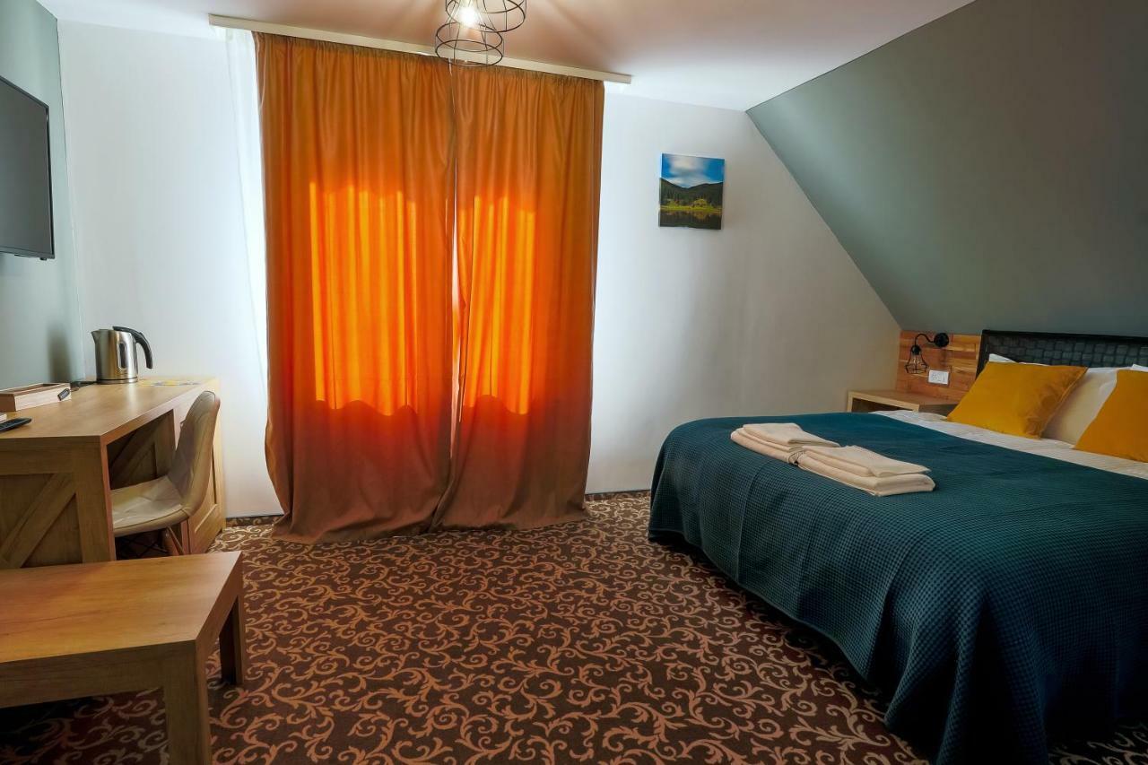 Residence Rooms Bucovina Campulung Moldovenesc Bagian luar foto